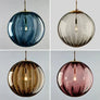 Lampe Suspendue en Forme de Boule de Verre Colorée - L'Atelier Imbert