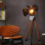 Lampadaire sur pied en bois vintage - L'Atelier Imbert