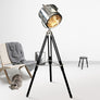 Lampadaire trépied projecteur métal et en bois argenté et doré - L'Atelier Imbert