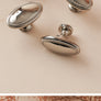 Bouton de meuble Ovale Perlé – Nickel brillant